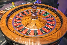 Akses inbox4d di berbagai perangkat mobile dengan mudah Pengguna smartphone mengakses inbox4d saat menikmati hiburan sports dan casino secara mobile